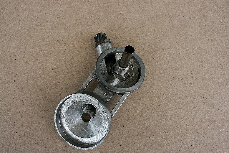 For Sale: MGB spin-on oil filter adaptor in excellent as new condition