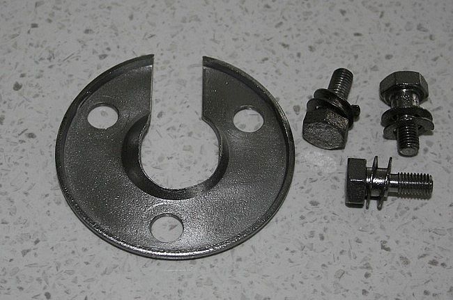 For Sale: MGB Late Gear Lever Retaining Plate With Fixing Hardware - Refurbished