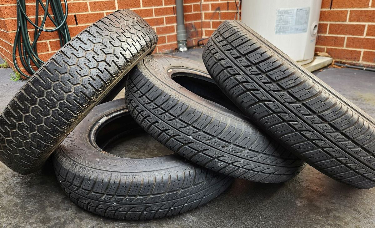 For Sale: 4 used tyres and tubes